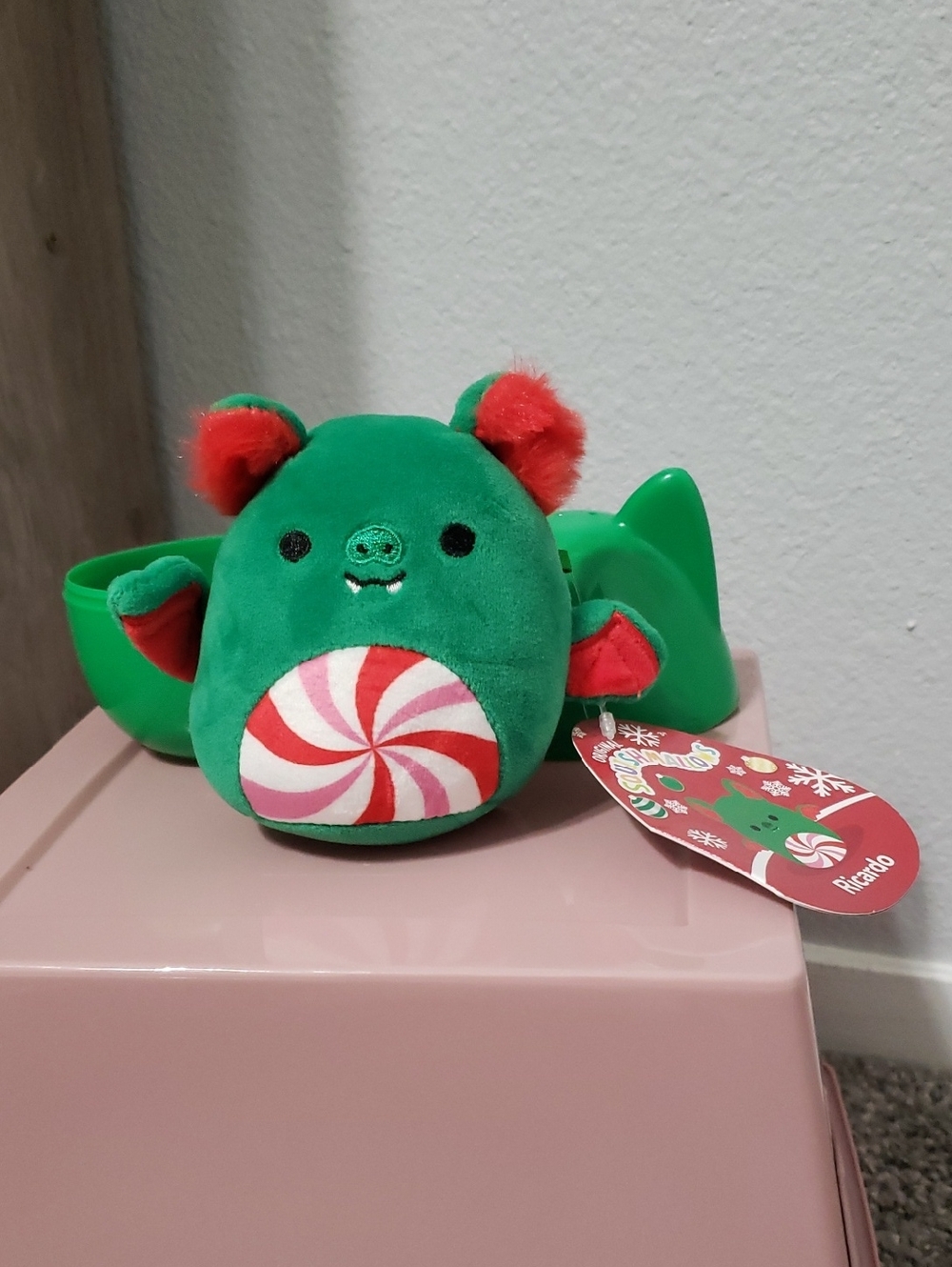 Kids Mystery Capsule Ricardo The Peppermint Bat 4" Squishmallow Plush NEW